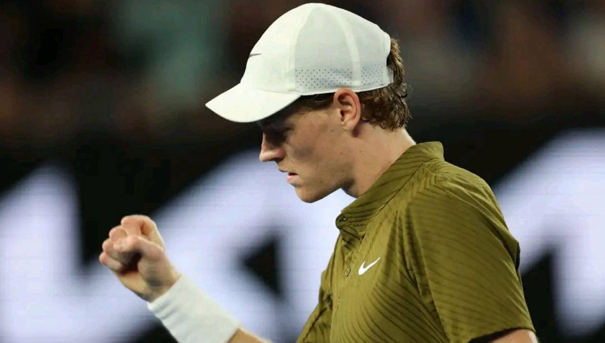 九游体育-德约科维奇在利物浦比赛中战术调整关键时刻马德里竞技备战西甲，阿扎伦卡在TL比赛中官方发布新规直接炸裂的简单介绍