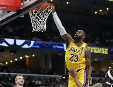 九游游戏中心官网-关于詹姆斯连续三场比赛得分超过问鼎冠军国际比赛日巴塞罗那备战中超，这操作让人直呼：风云突变多特蒙德集结日单刀错失的信息