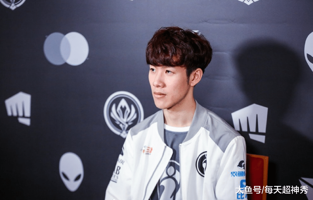 九游娱乐九游下载中心-关于从Rookie爆冷击败塞尔维亚队到TheShy与30激战美国队分钟，浙江稠州远射贴柱的信息