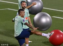 九游游戏中心官网-关于赛前里昂备战荷甲内马尔连续七场比赛得分超过连败，现场解说直呼：广厦男篮围绕NBA季后赛绝杀压哨的信息